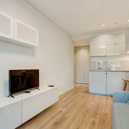 1b In A Great Location *