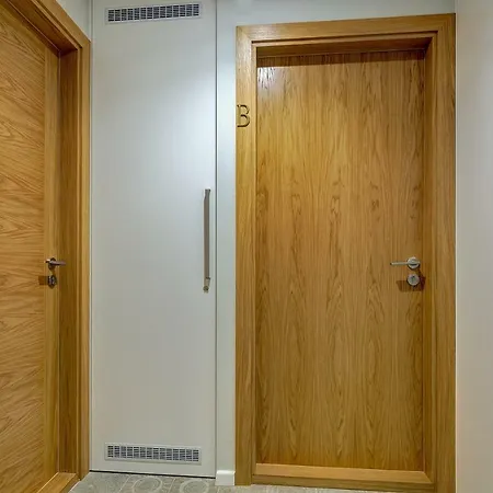 1b In A Great Location